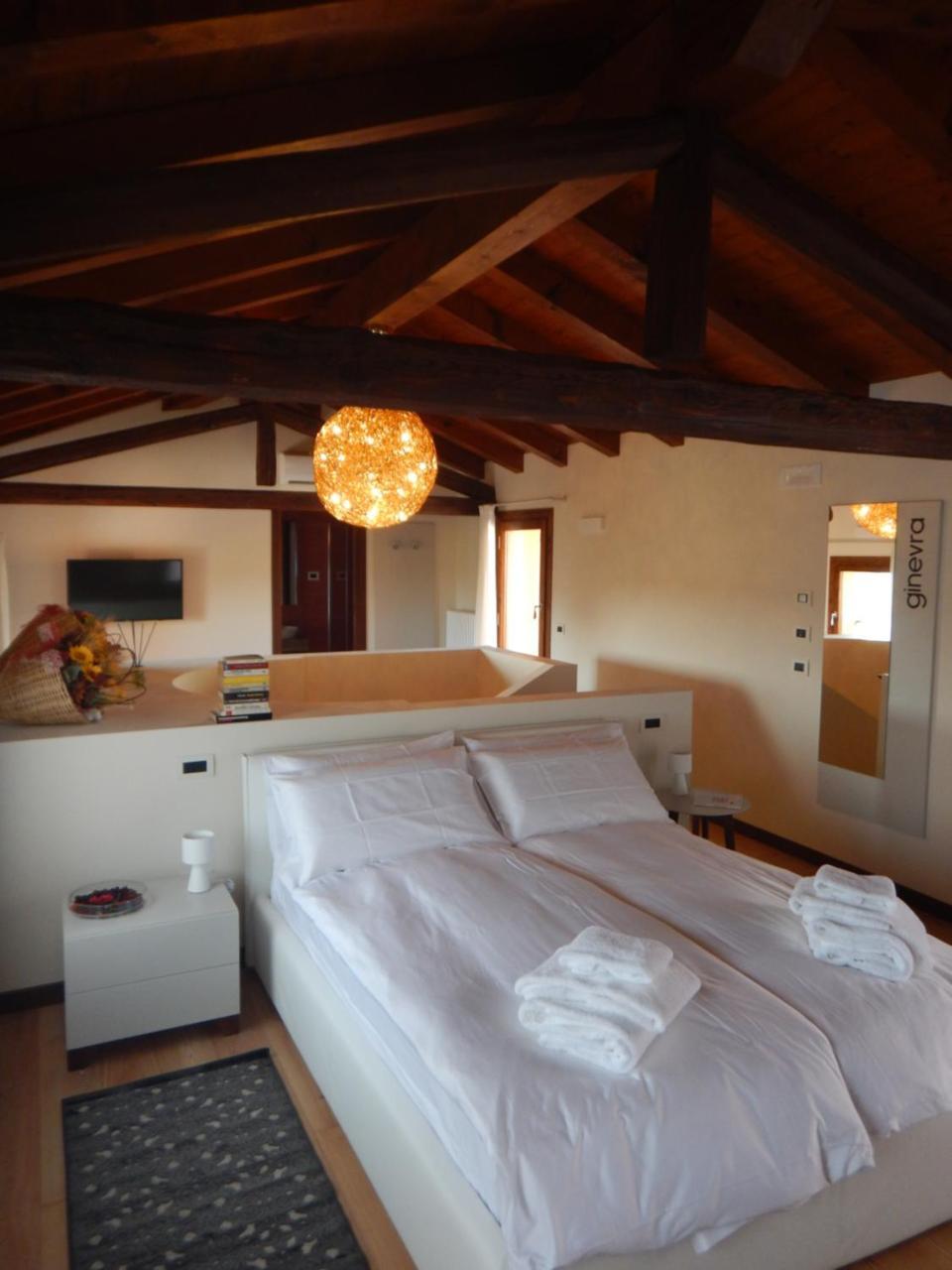 Crystal Luxury House Hotel Fiume Veneto Eksteriør billede
